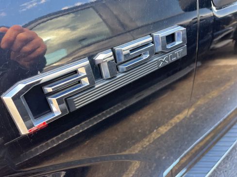 Used 2016 Ford F150 XLT w/ Equipment Group 302A Luxury AWD/4WD image 8