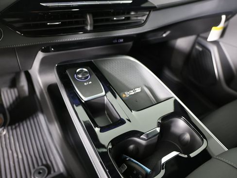 New 2026 Buick Enclave Sport Touring w/ Super Cruise Package image 20