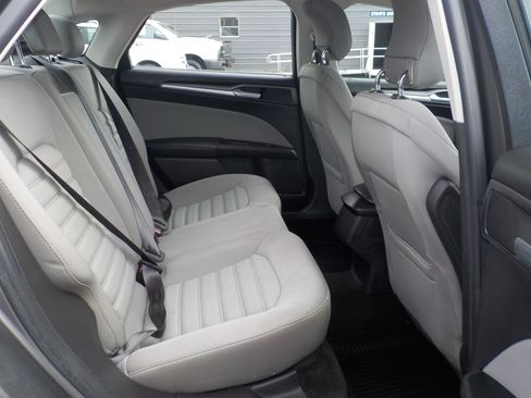 Used 2013 Ford Fusion S FWD image 23