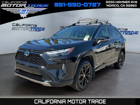 Used 2024 Toyota RAV4 SE w/ Convenience Package AWD/4WD image 1