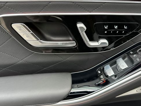 New 2025 Mercedes-Benz S 580 4MATIC Sedan image 7