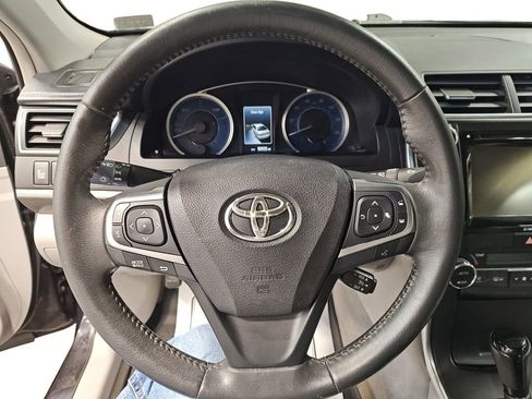 Used 2017 Toyota Camry XLE image 14