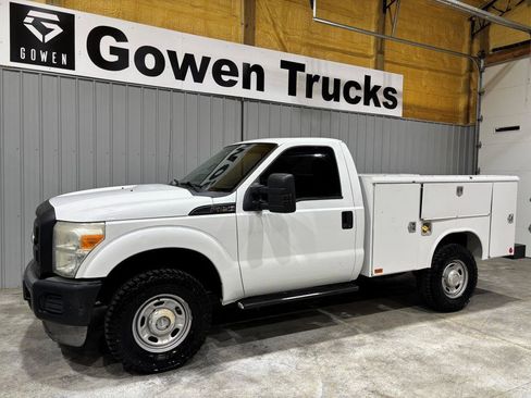 Used 2011 Ford F250 XL AWD/4WD image 4