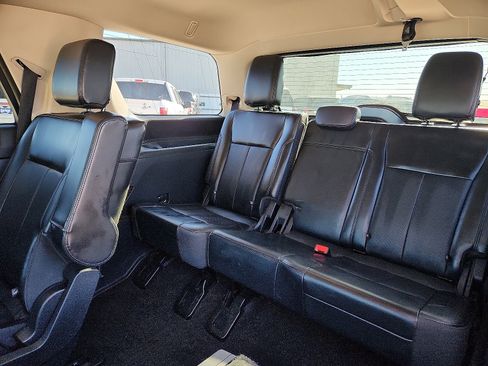 Used 2023 Ford Expedition XLT RWD image 8