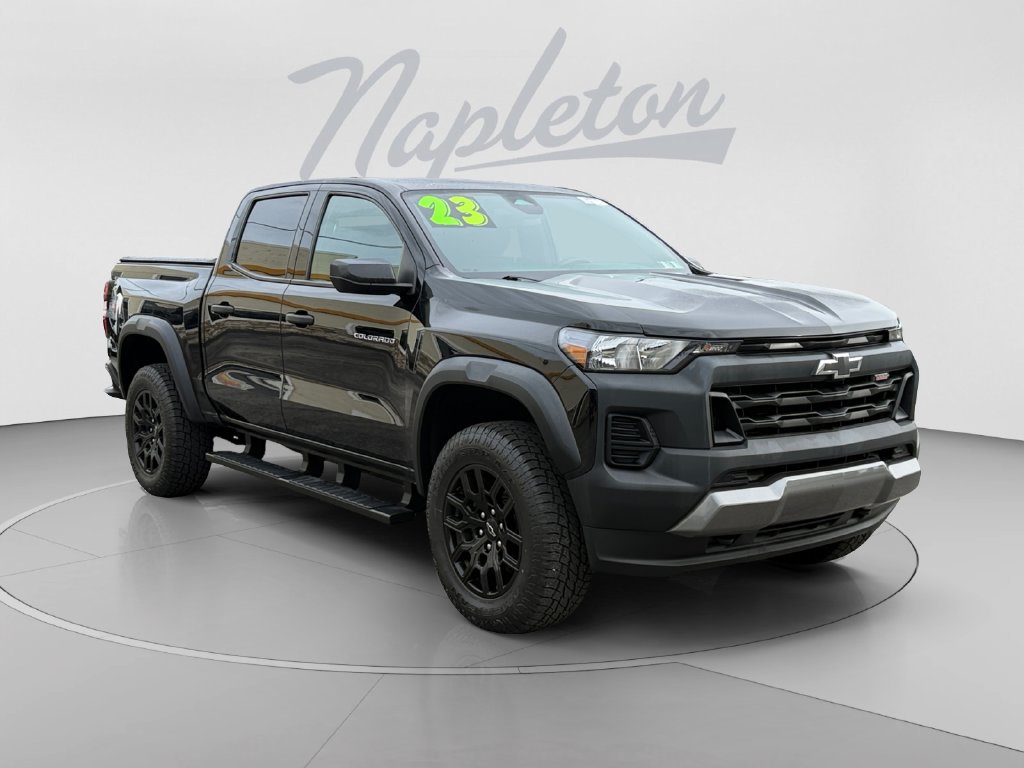 Used 2023 Chevrolet Colorado Trail Boss AWD/4WD image 8