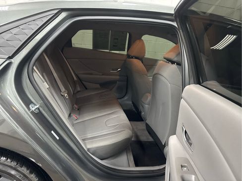 Used 2025 Hyundai Elantra Sport image 20