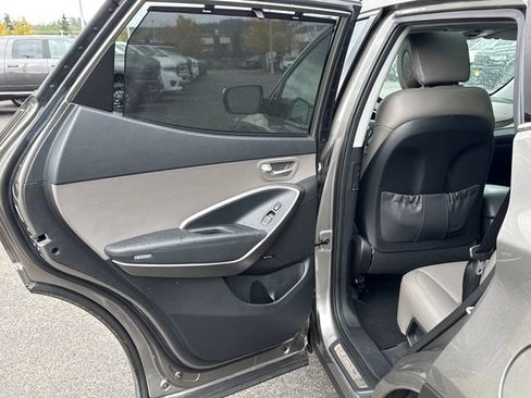 Used 2017 Hyundai Santa Fe Sport w/ 2.4L Tech Package 04 AWD/4WD image 19
