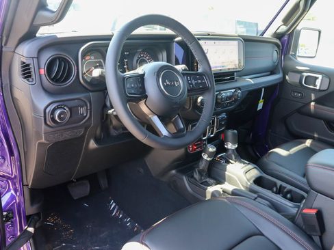 New 2026 Jeep Wrangler Unlimited Rubicon AWD/4WD image 3