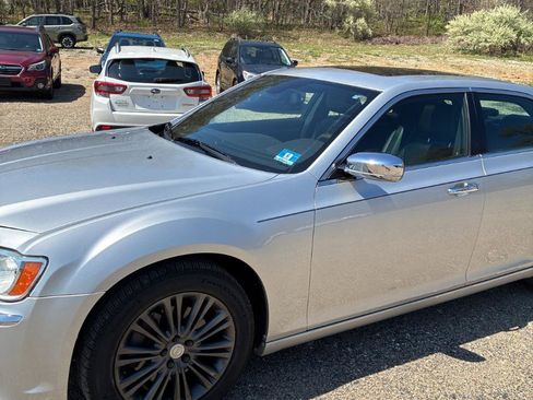Used 2012 Chrysler 300 C w/ 19-Premium Speaker Group AWD/4WD image 4