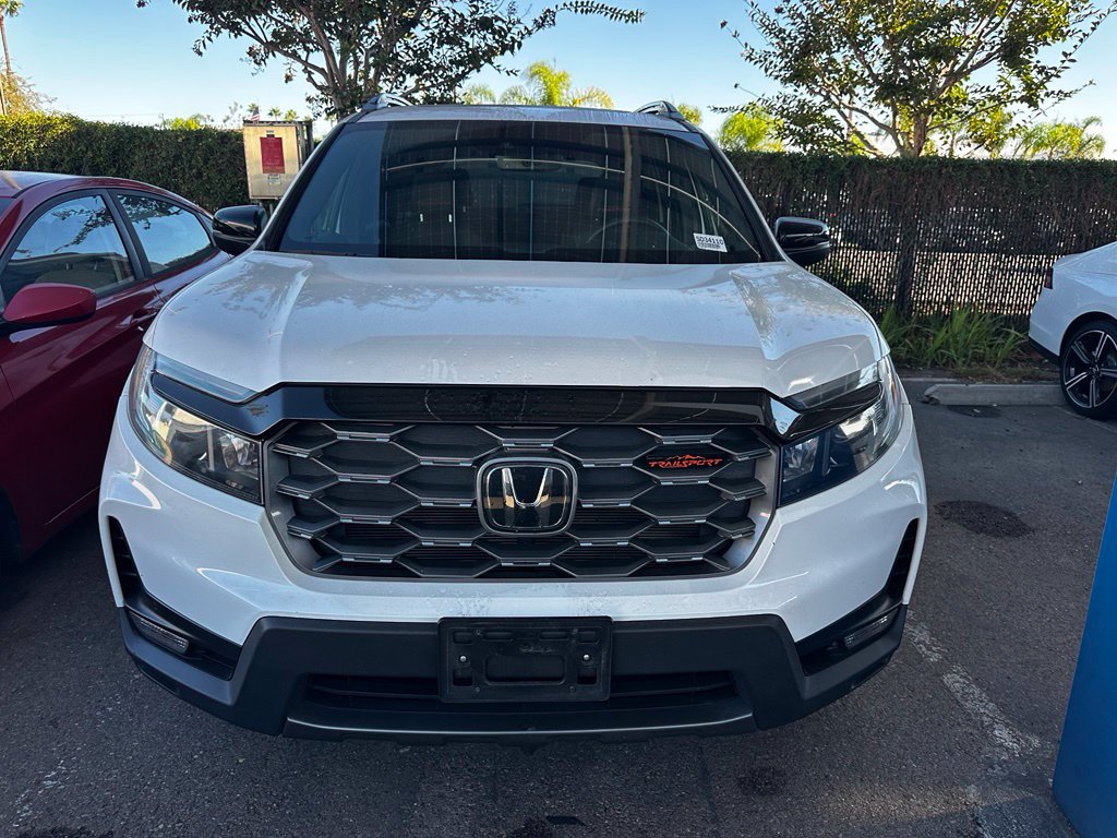 Used 2023 Honda Passport TrailSport image 3