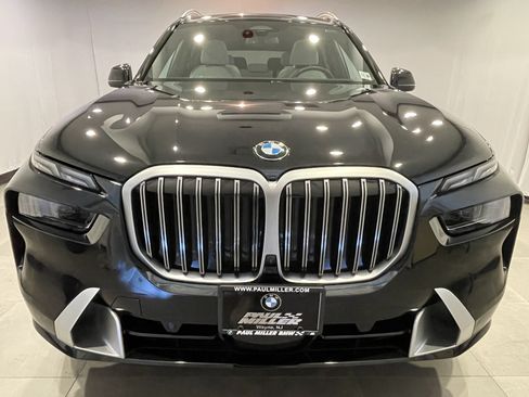Used 2026 BMW X7 xDrive40i w/ Premium Package AWD/4WD image 2