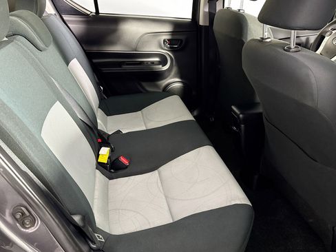 Used 2016 Toyota Prius C Two image 32