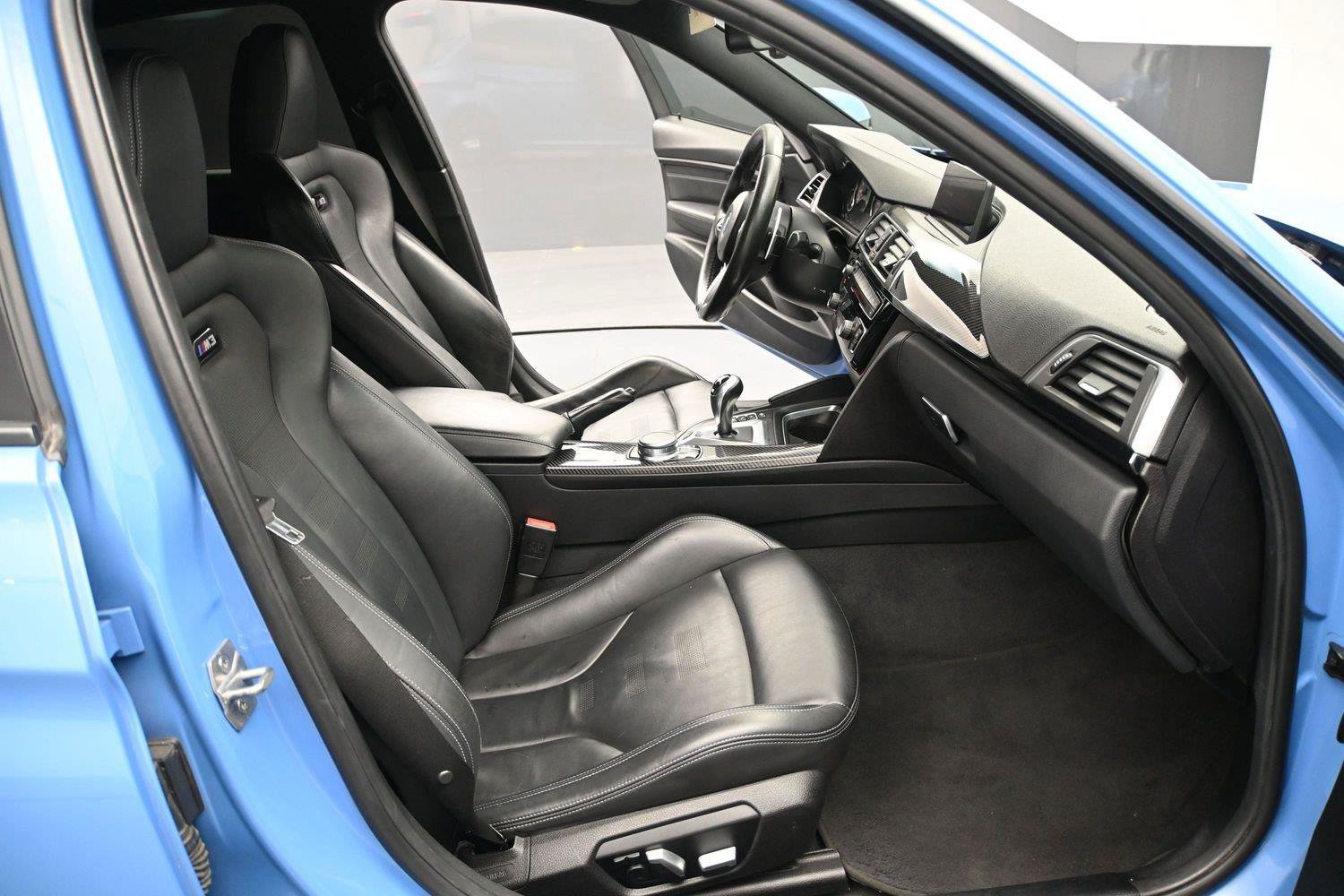 Used 2018 BMW M3 RWD image 24