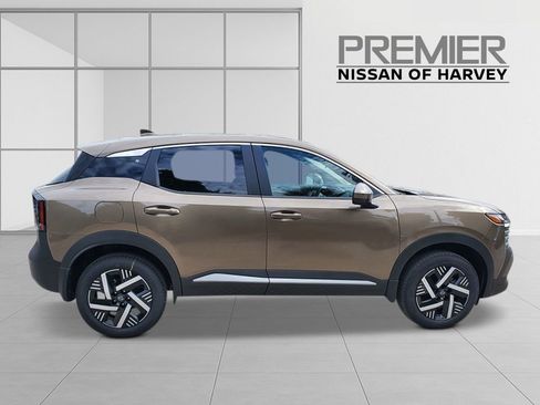 New 2026 Nissan Kicks SV image 7