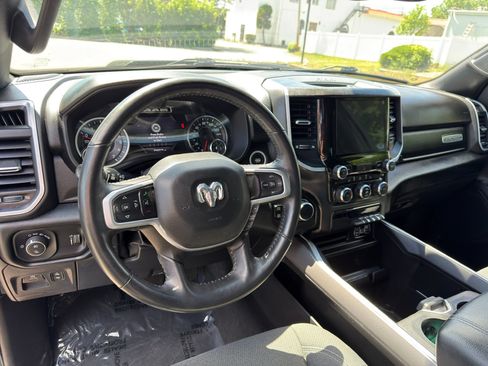 Used 2022 RAM 1500 Big Horn AWD/4WD image 22