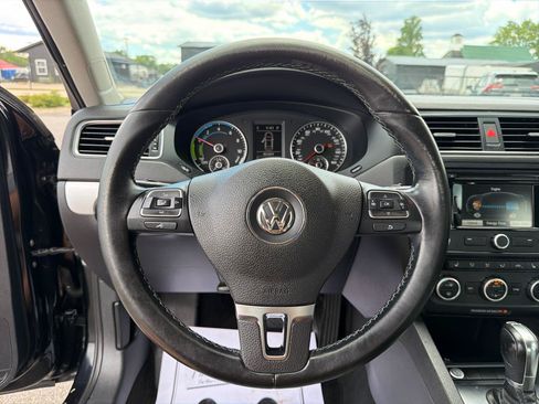 Used 2013 Volkswagen Jetta SEL FWD image 10