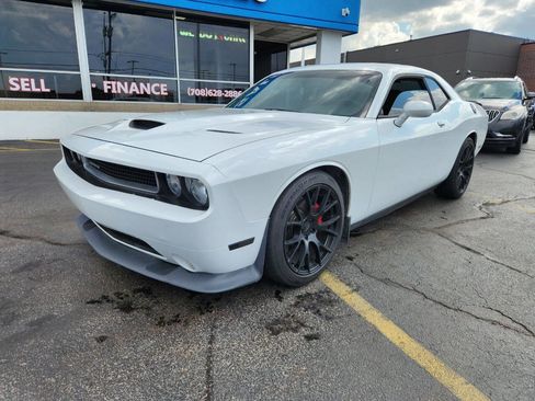Used 2012 Dodge Challenger SRT8 w/ Premium Sound Group image 4