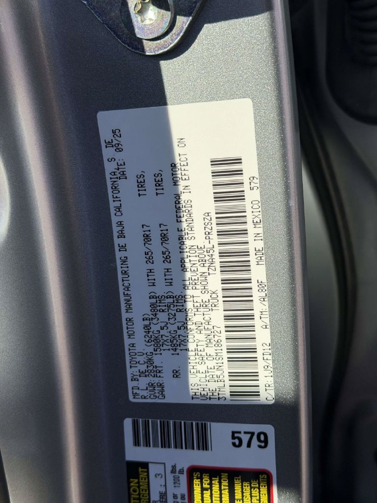 Used 2025 Toyota Tacoma TRD Off-Road AWD/4WD image 35