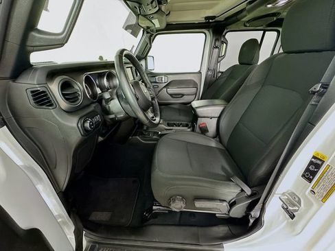 Used 2022 Jeep Gladiator Sport AWD/4WD image 24