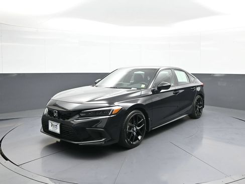 Used 2023 Honda Civic Sport image 1