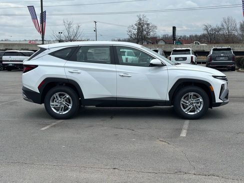 New 2026 Hyundai Tucson SE FWD image 9