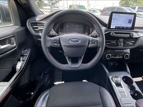 Used 2025 Ford Escape ST-Line FWD image 8
