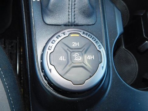 Used 2022 Ford Bronco Outer Banks image 32