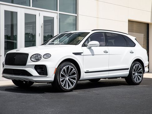 Certified 2023 Bentley Bentayga Extended Wheelbase AWD/4WD image 40