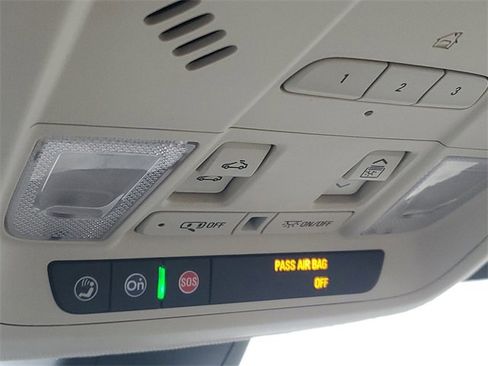 Used 2019 Cadillac XT5 Luxury image 29