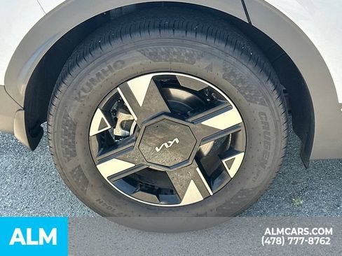 Used 2026 Kia Sportage LX FWD image 20