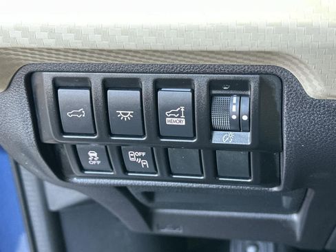 Used 2022 Subaru Ascent Premium w/ Convenience Package image 31