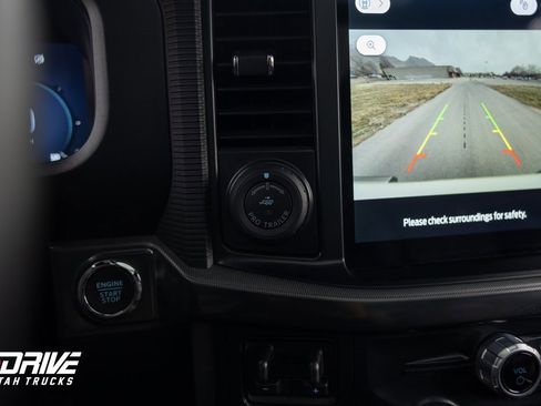 Used 2025 Ford F150 Platinum image 41