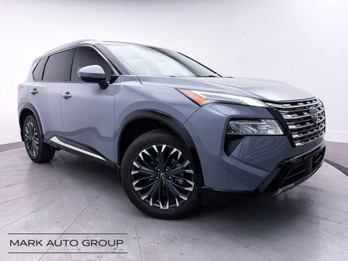 Used 2024 Nissan Rogue Platinum w/ Platinum Premium Package image 1