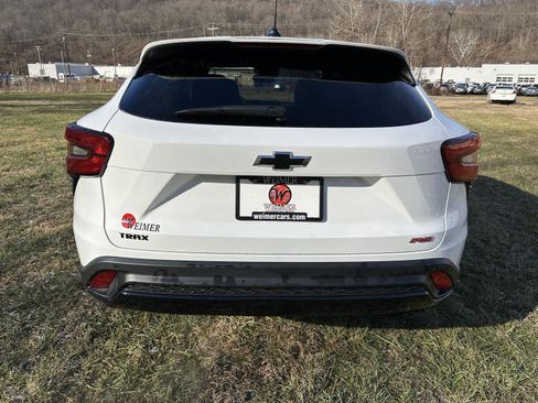 Used 2025 Chevrolet Trax RS w/ Driver Confidence Package image 26