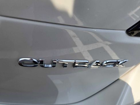 Used 2020 Subaru Outback Limited w/ Popular Package #2 AWD/4WD image 4