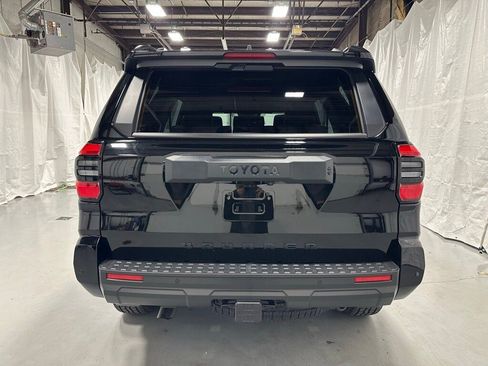 Used 2025 Toyota 4Runner TRD Off-Road Premium image 6