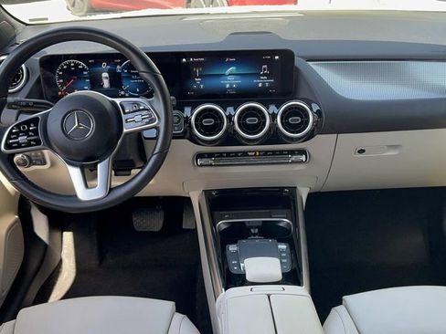 Used 2023 Mercedes-Benz GLA 250 image 11