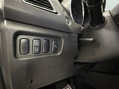 Used 2021 Mitsubishi Outlander Sport SE image 35