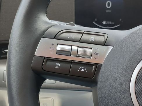 Used 2025 Hyundai Kona Limited image 18