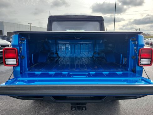 Used 2021 Jeep Gladiator Sport w/ Trailer Tow Package image 6