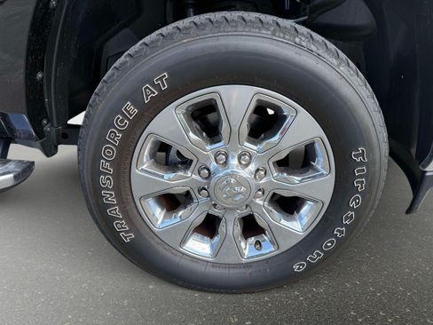 Used 2024 RAM 3500 Limited AWD/4WD image 7