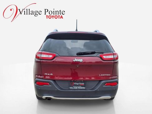 Used 2018 Jeep Cherokee Limited AWD/4WD image 4