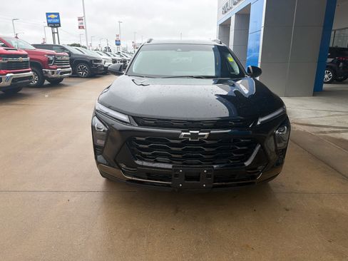 Used 2025 Chevrolet Trax ACTIV w/ Driver Confidence Package FWD image 10