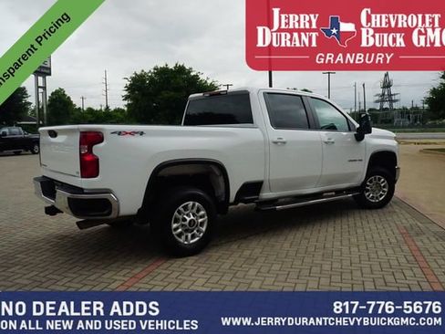 Used 2025 Chevrolet Silverado 2500 LT w/ Convenience Package AWD/4WD image 7