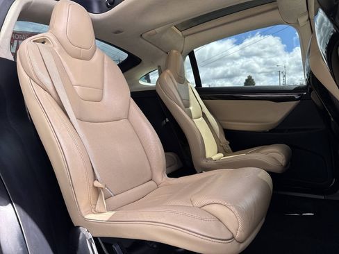 Used 2016 Tesla Model X Performance AWD/4WD image 19