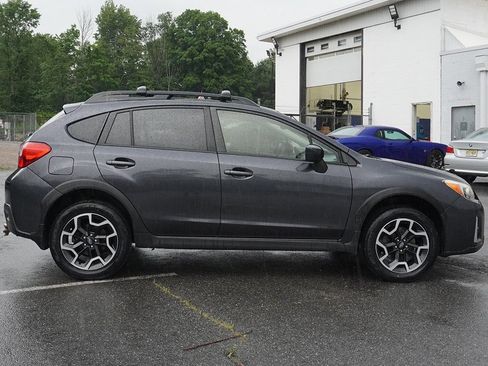 Used 2017 Subaru Crosstrek 2.0i Premium AWD/4WD image 15