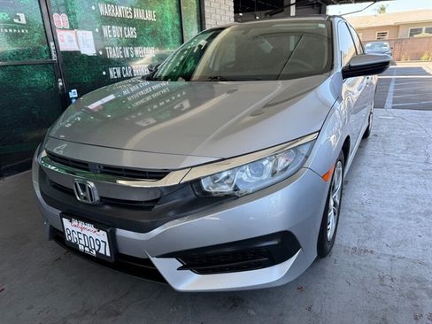 Used 2018 Honda Civic LX image 3