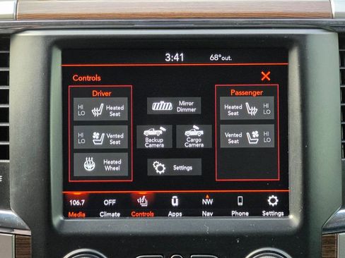 Used 2018 RAM 3500 Laramie image 25