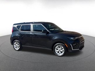 Used 2025 Kia Soul LX w/ LX Technology Package video 2