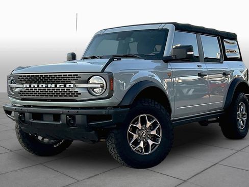 Used 2021 Ford Bronco Badlands AWD/4WD image 3